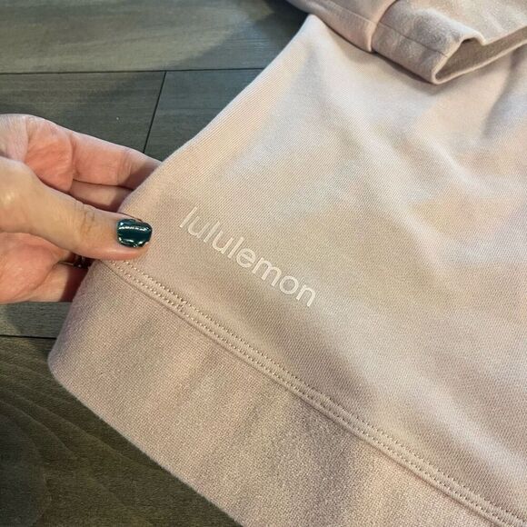 Lululemon‎ Light Pink Athletic Workout Crewneck Women 10 - Picture 4 of 4